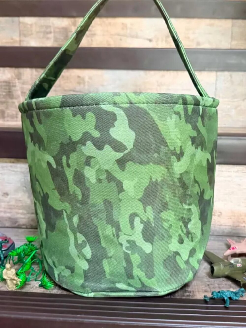 NWOT Halloween Boy Camo Trick or Treat Bucket, Camo basket, boy army toy storage